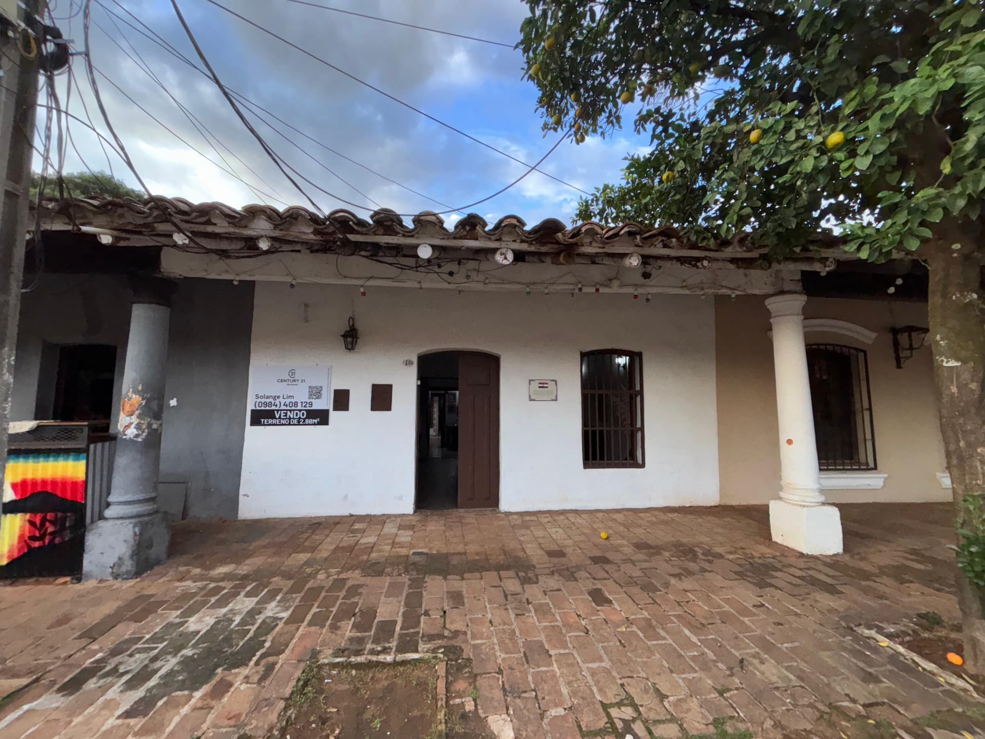 Vemndo casa en Luque ! Inversion con vision e historia