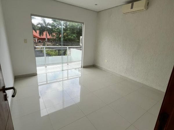 Casa en condominio en barrio ita enramada, foto 4