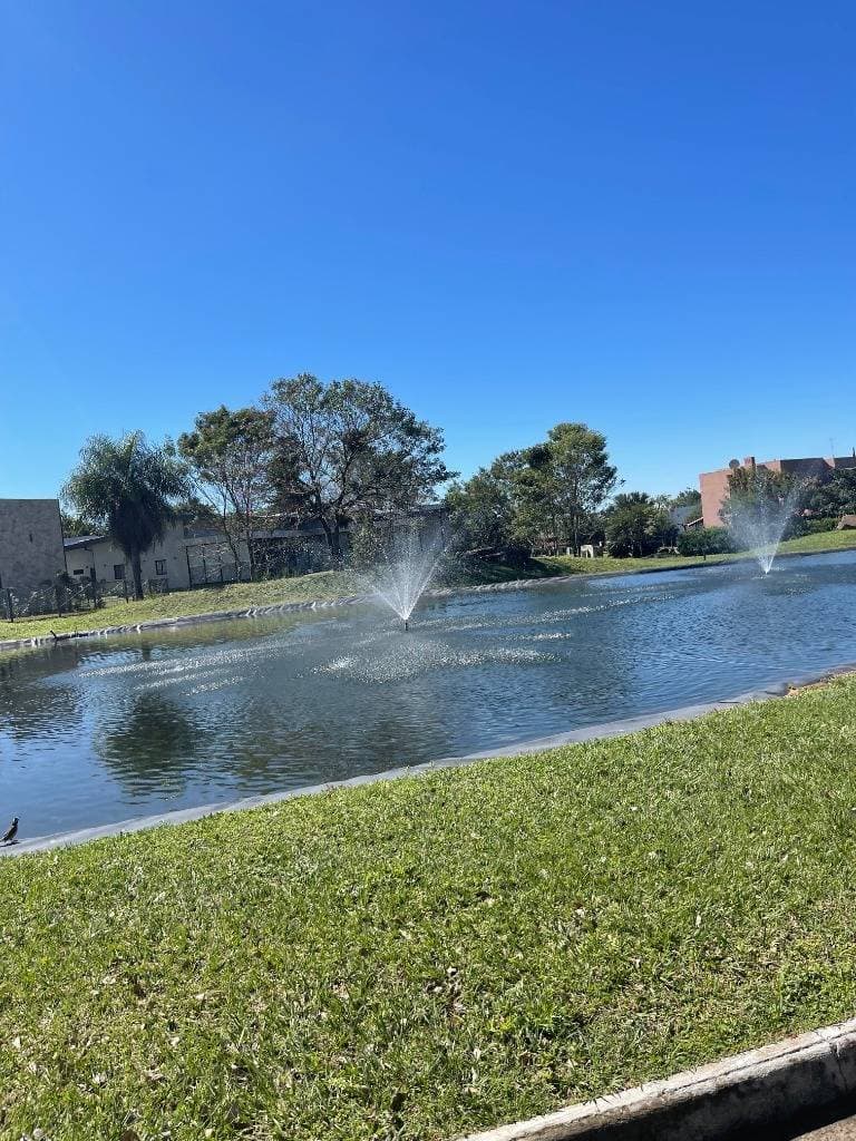 En venta hermoso lote en condominio en aqua village altos cordillera, foto 2