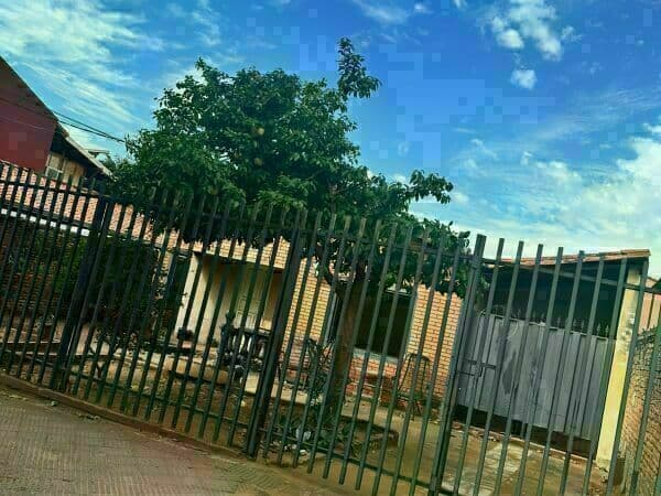 Casa sobre calle asfaltada en el barrio mburucuya, foto 4