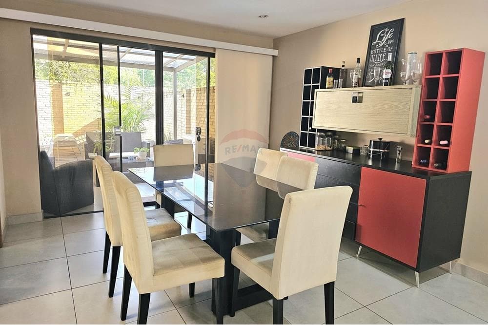 Casa con piscina boulevard jardines - Luque, foto 3