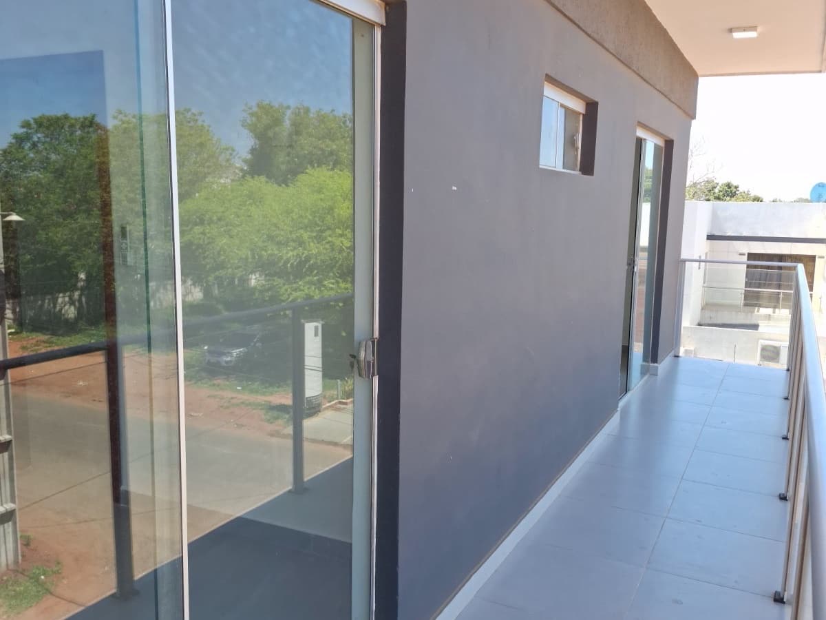 Alquilo departamento de 3 habitaciones en San Lorenzo zona laguna grande