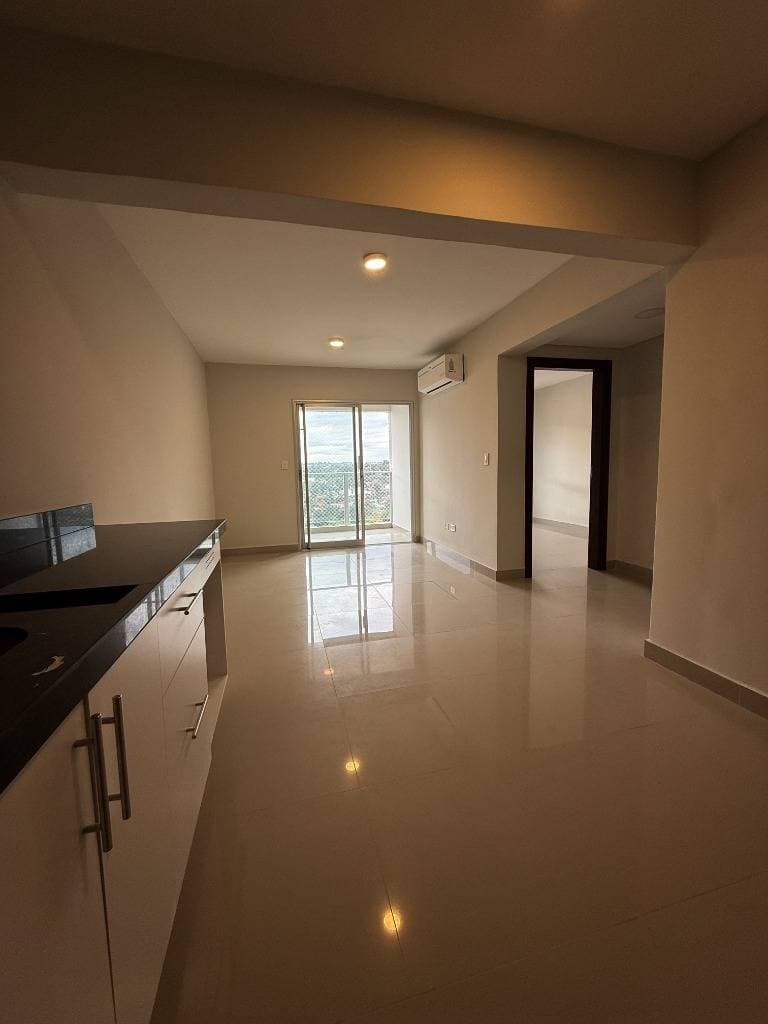 Departamento a estreanr en lambare, foto 2