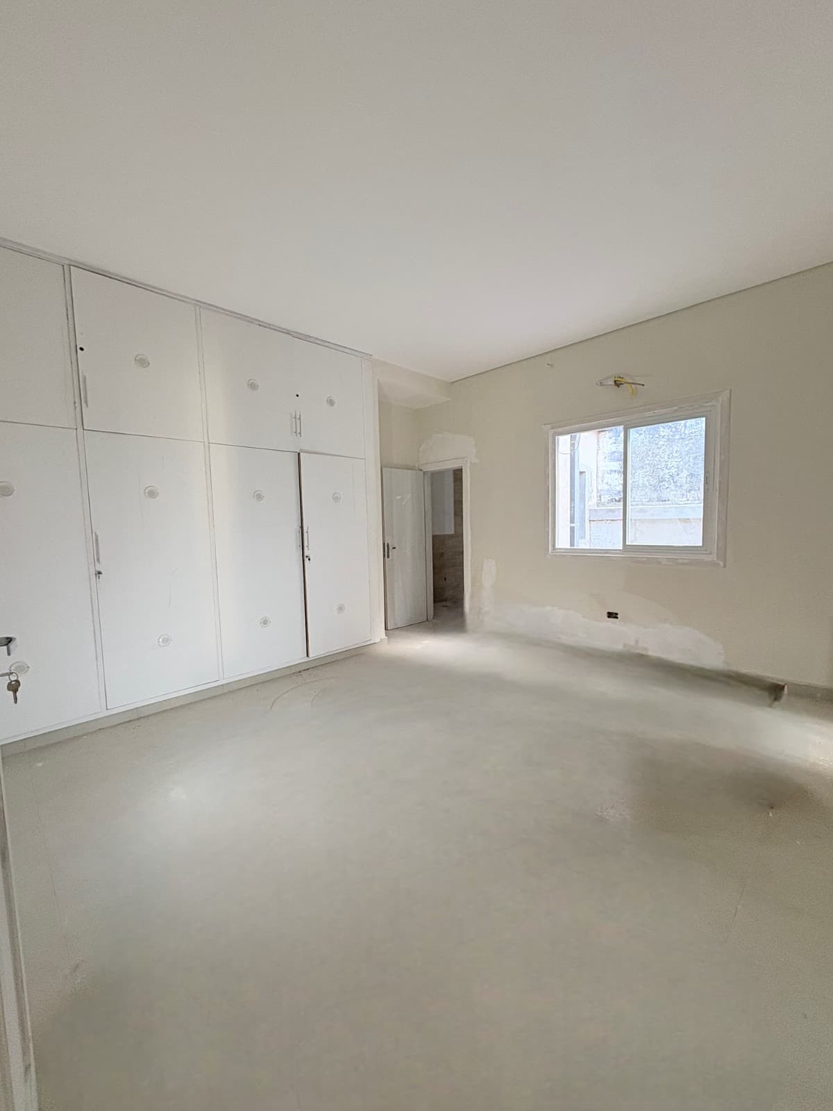 Residencia de 6 habitaciones-zona club centenario...!!!, foto 4
