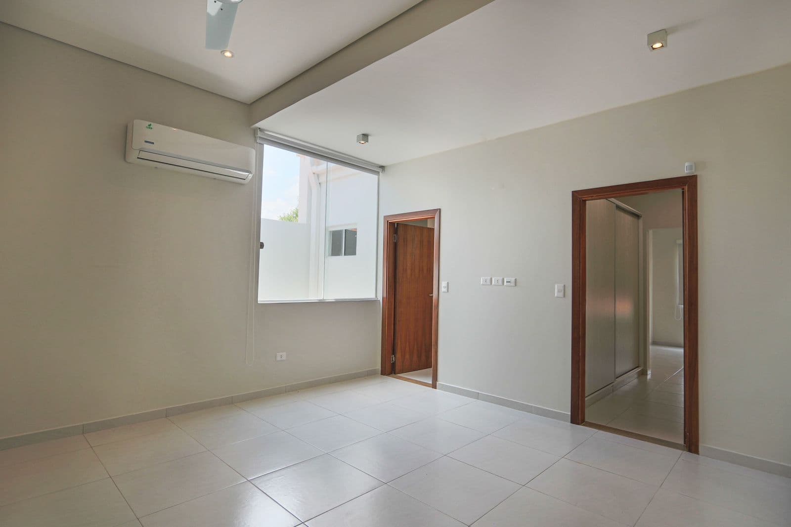 Duplex en barrio mburucuya, foto 3