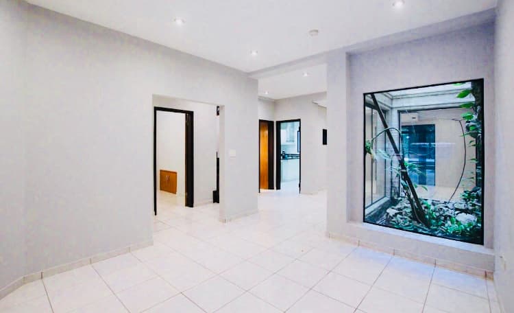 En alquíler hermosa residencia zona Villa Morra, foto 4