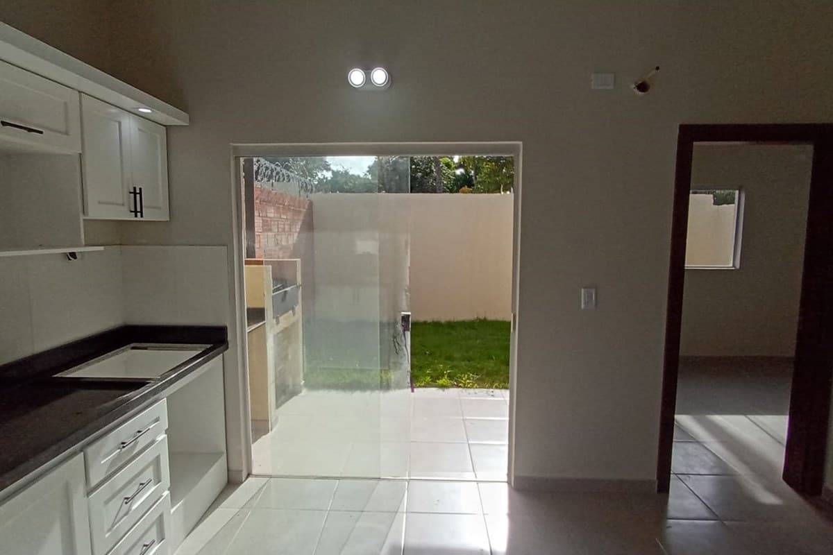 chalet a estrenar en condominio cerrado Luque, foto 4