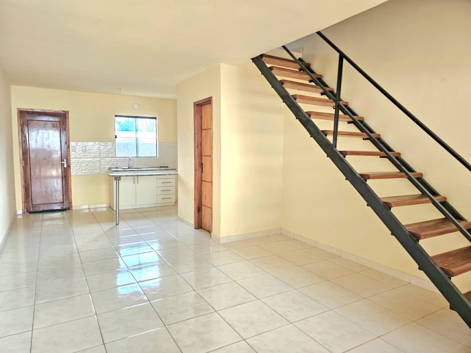 Duplex de 2 dormitorios en zona ita yvate y nanawa, Luque, foto 2