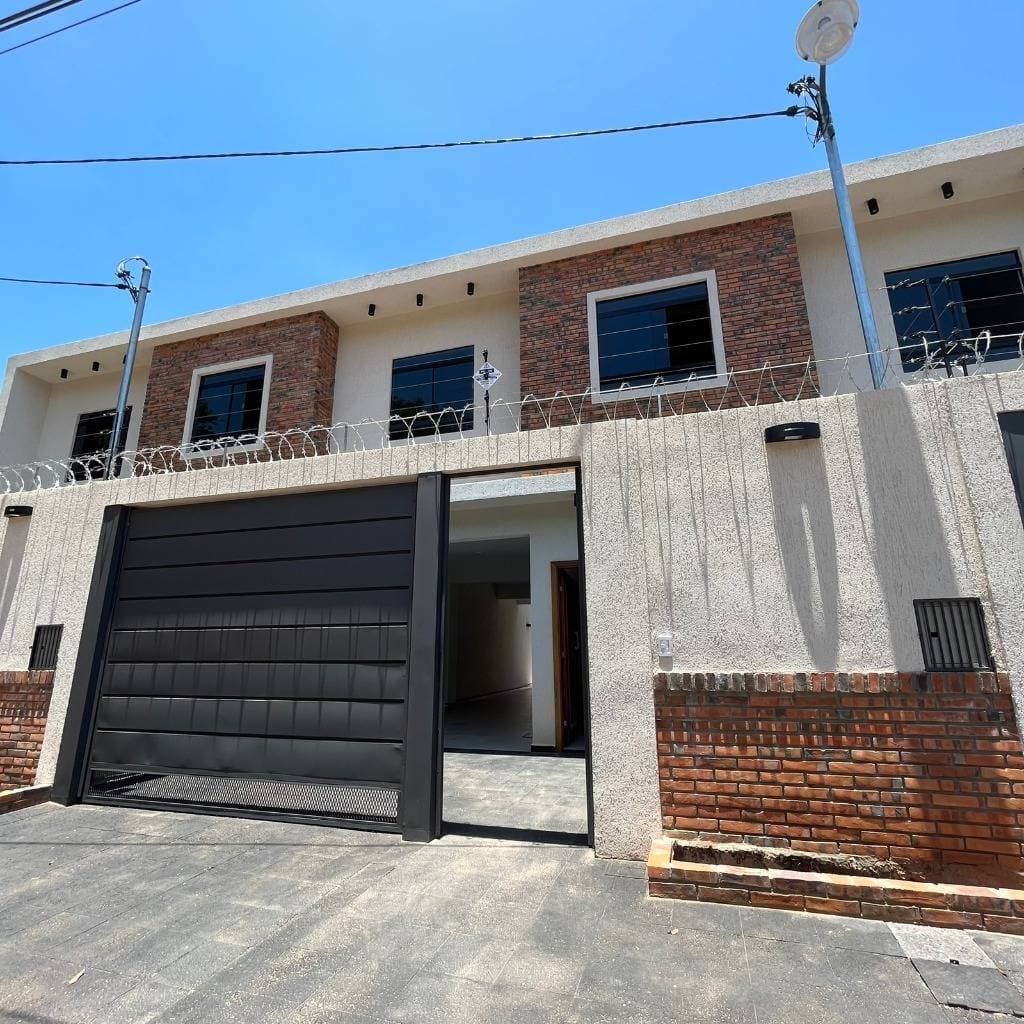Alquilo hermoso duplex en loma merlo