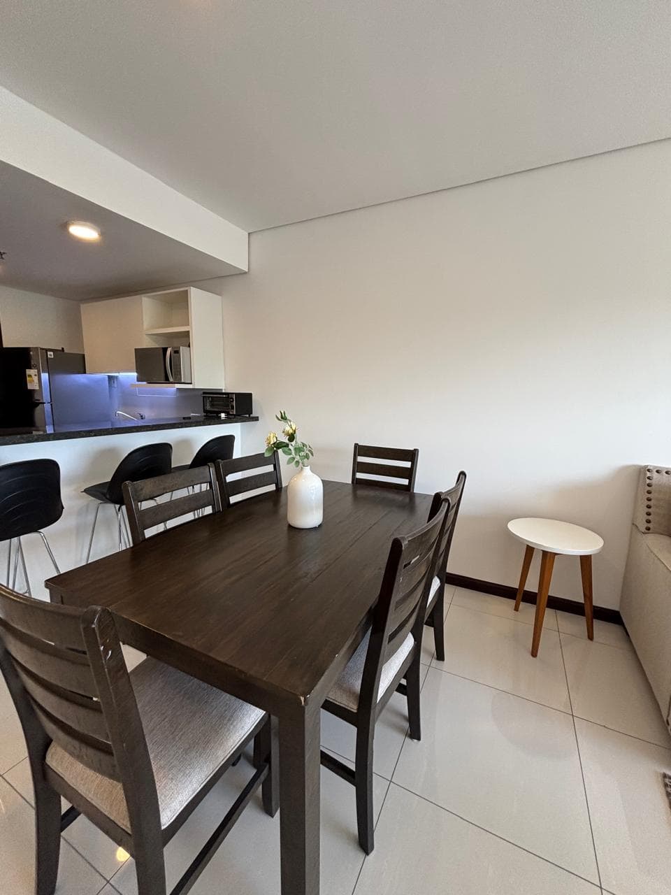 Departamento amoblado y equipado de 2 habs en Carmelitas – Asunción — foto 3