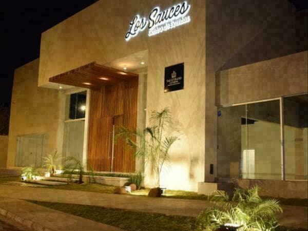 Propiedad con amplio salon, foto 2