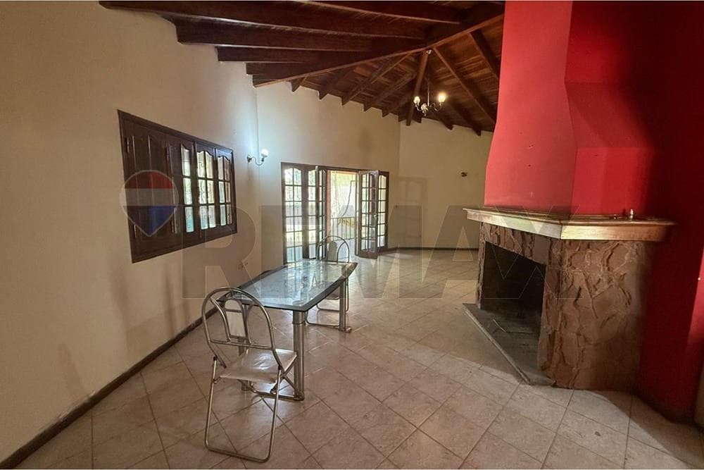 Amplia residencia en esquina – parques del yacht, Lambaré, foto 2