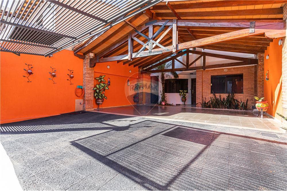 Casa de 4 Dorm. con Piscina y Autonomía Total - Salvador del Mundo, Asunción, foto 3