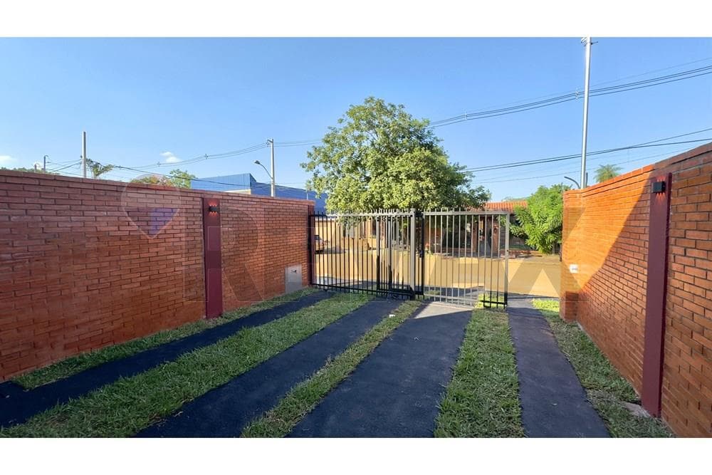 Chalet - Venta - Ñemby, Central, Paraguay — foto 3