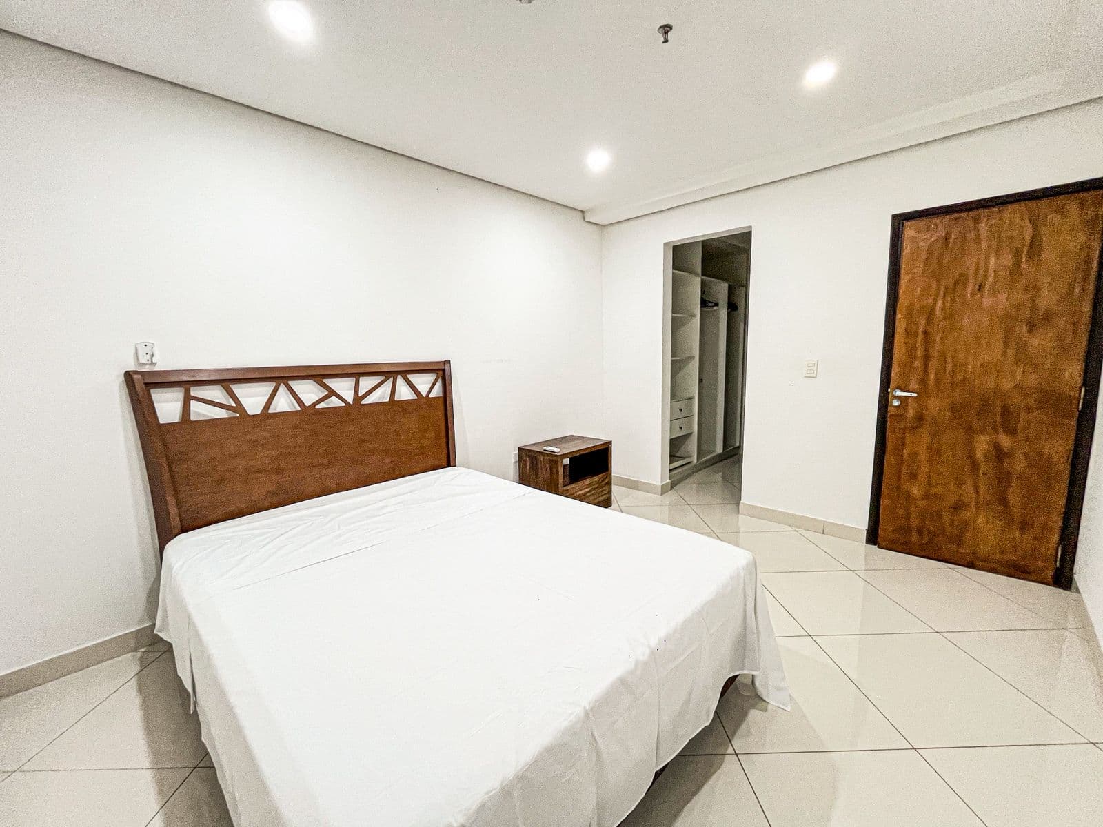 Departamento amoblado de 1 dormitorio en Villa Morra, foto 5