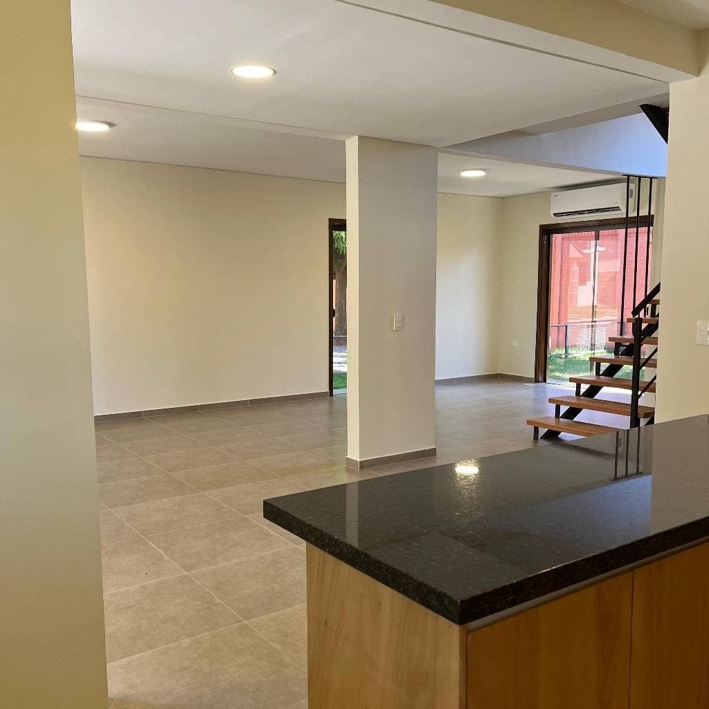 *alquilo casa a estrenar en condominio villaggio Fernando de la Mora*, foto 4