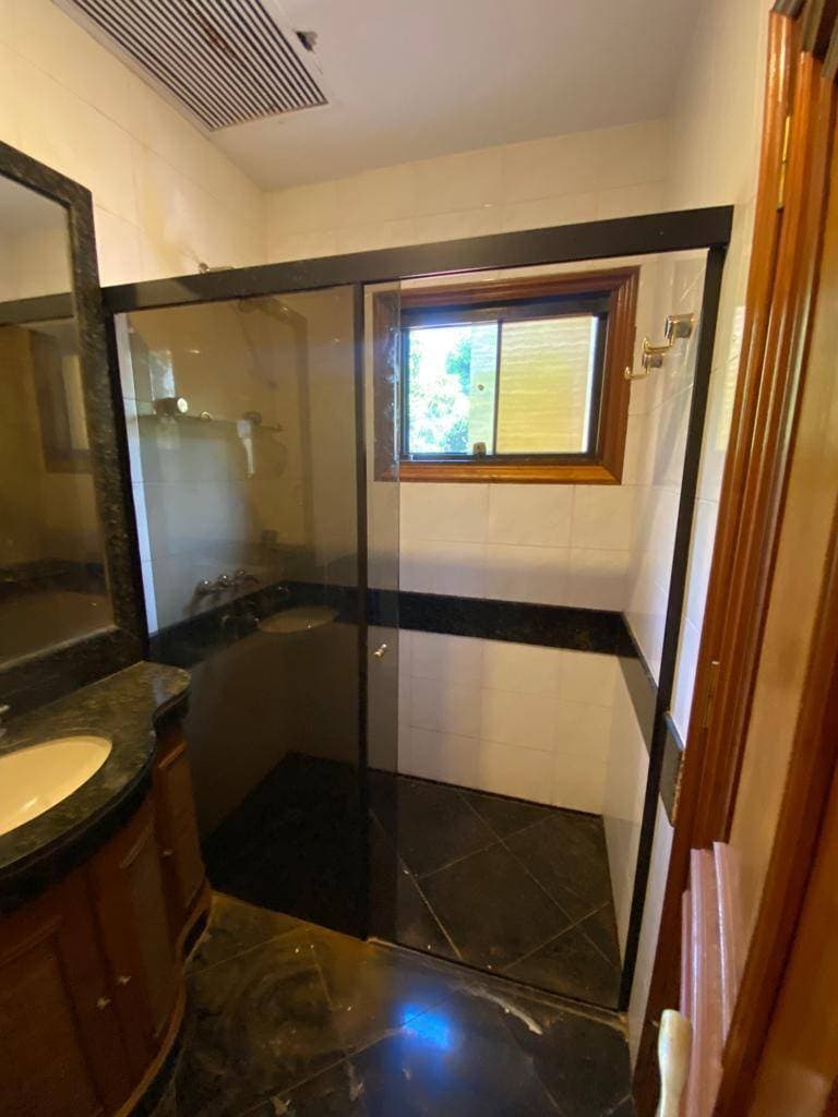 Hermosa casa de 2 pisos y 4 suites en Mburucuya, frente al CPJ, foto 3