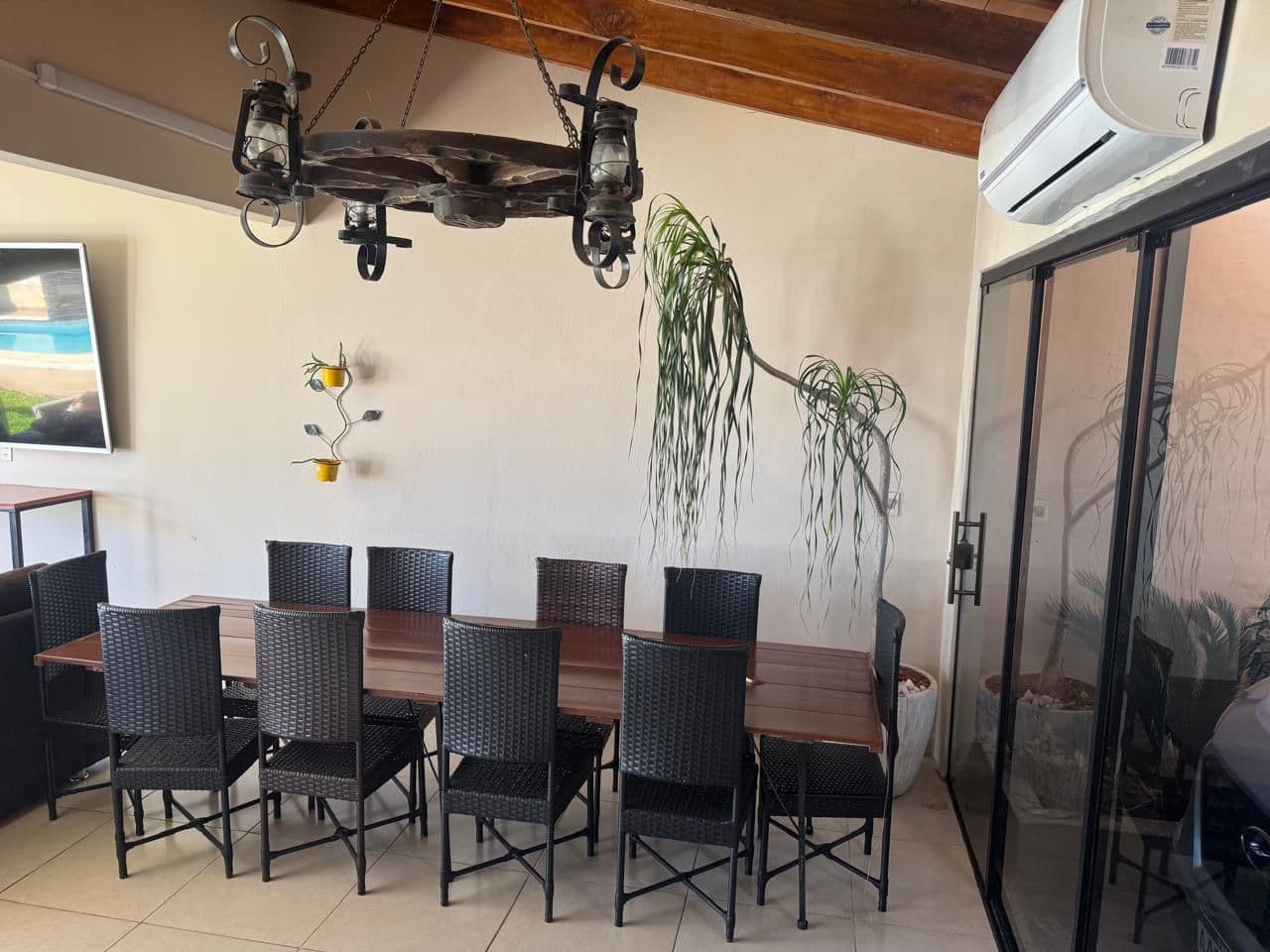 Casa con piscina en San Lorenzo en venta, foto 2
