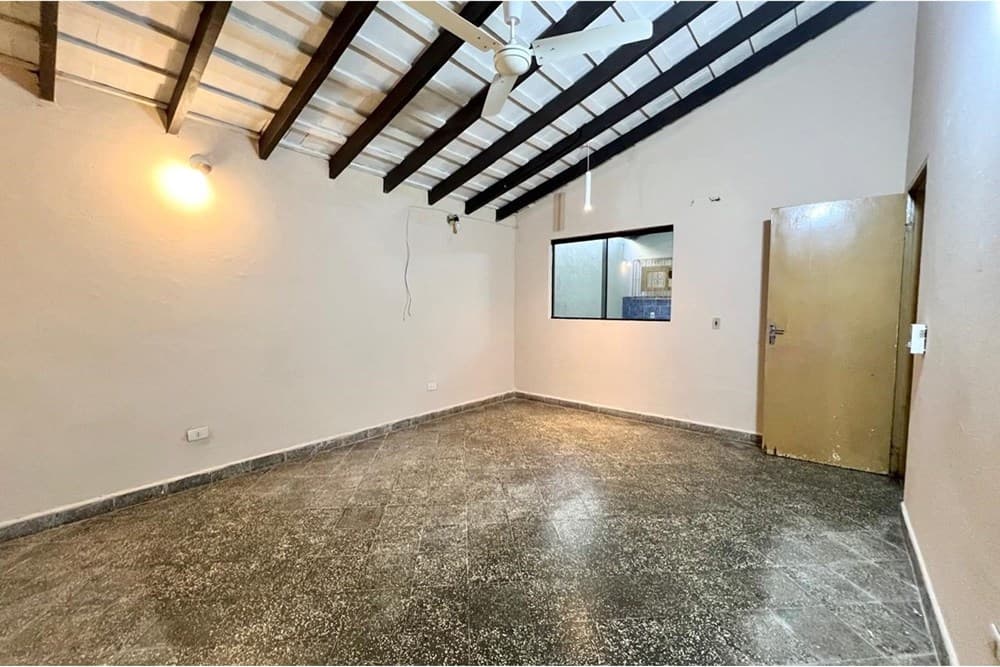 Casa-Alquiler-Av Augusto Roa Bastos C/ Virgen de Caacupe, Lambaré, Central — foto 5