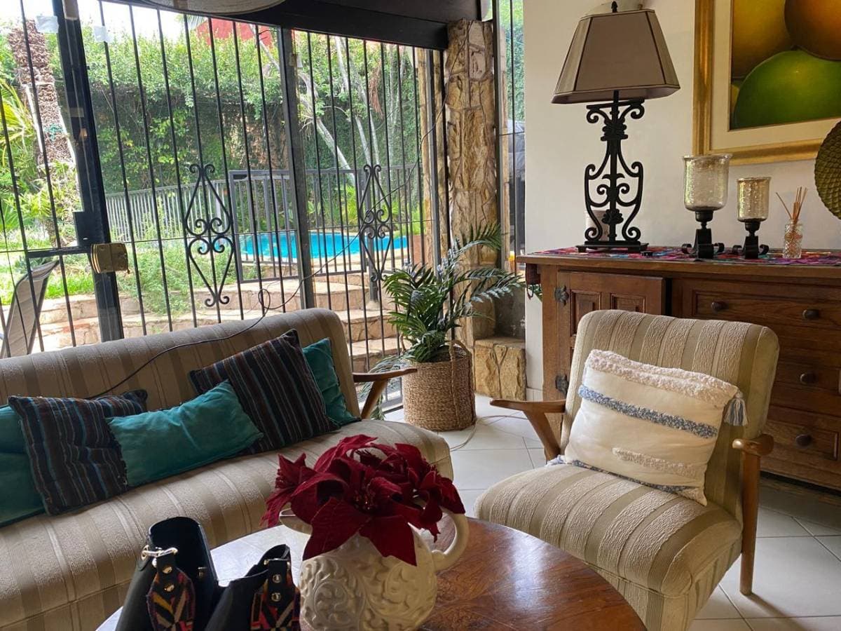 Casa en Alquiler en el Barrio Mcal López, foto 2