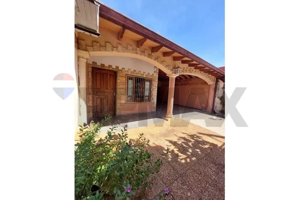 Casa en venta frente al ips ingavi – ubicación estratégica y alto potencial