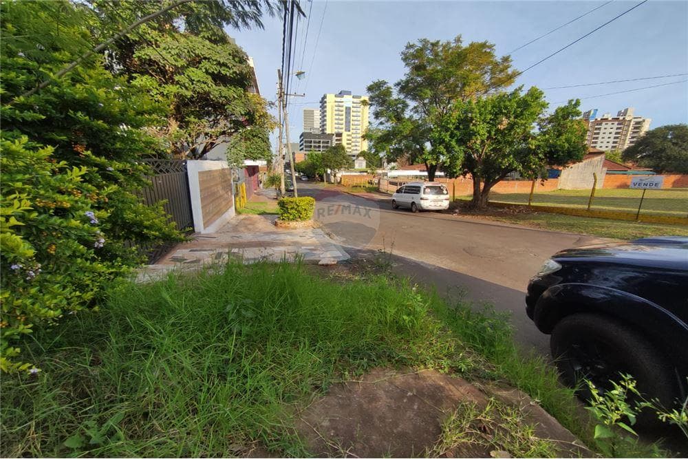 Terreno - Alquiler - Encarnación, Paraguay