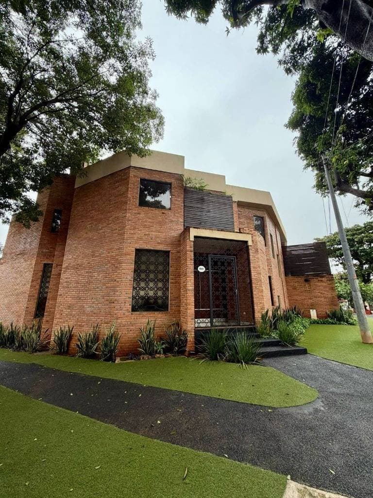 Casa en alquiler — 4 dormitorios en suite en barrio villa aurelia, foto 1