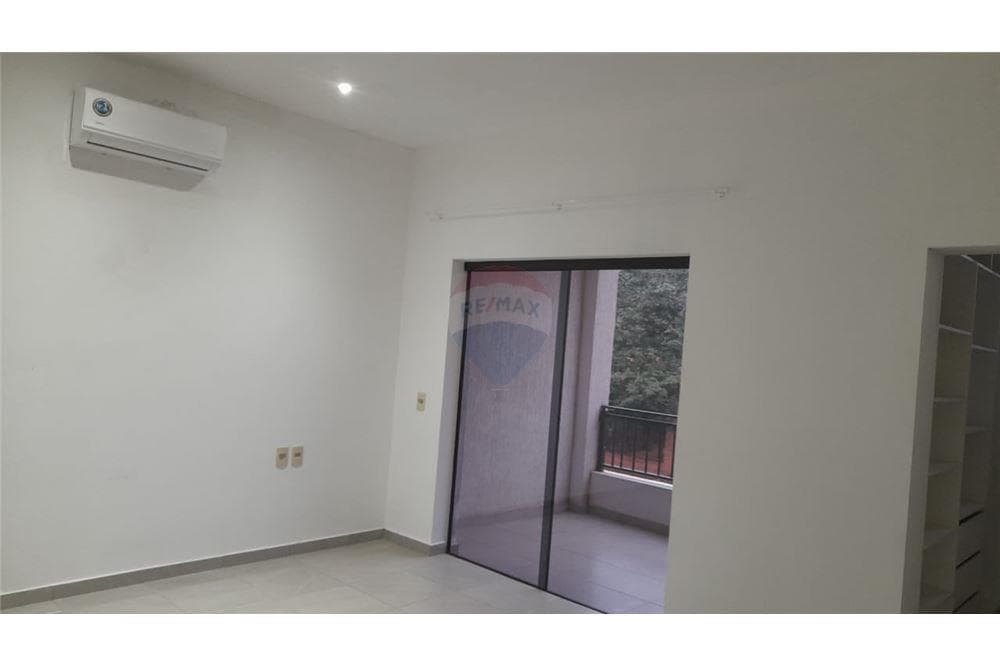 Duplex de 4 dormitorios en Villa Elisa, foto 3