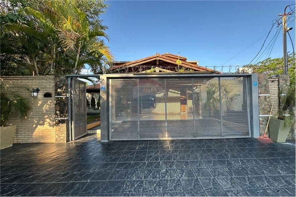 Casa - Venta - Paraguay Central Lambaré, invierte en un hermoso hogar!