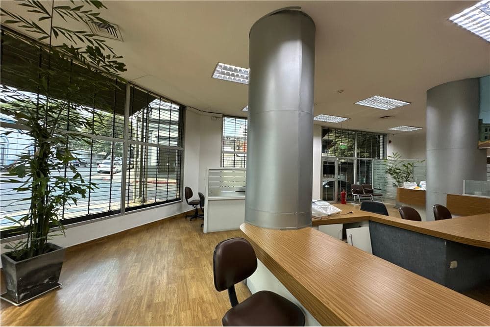 Amplia oficina en PB, Edificio Corporativo, CENTRO, foto 4