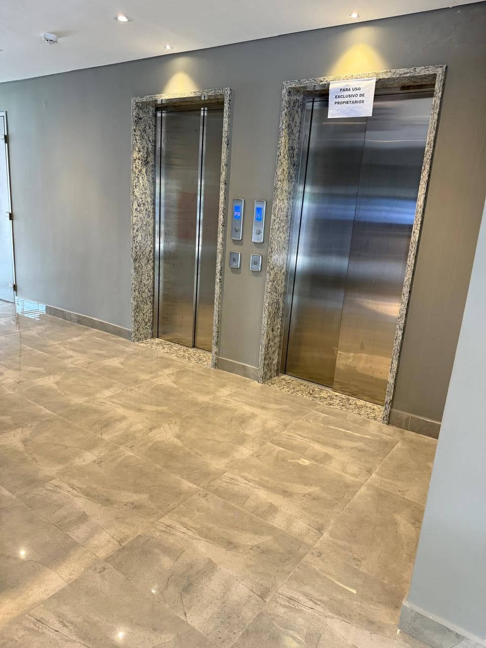 Departamento de dos dormitorios en el edificio burban Luque, foto 4