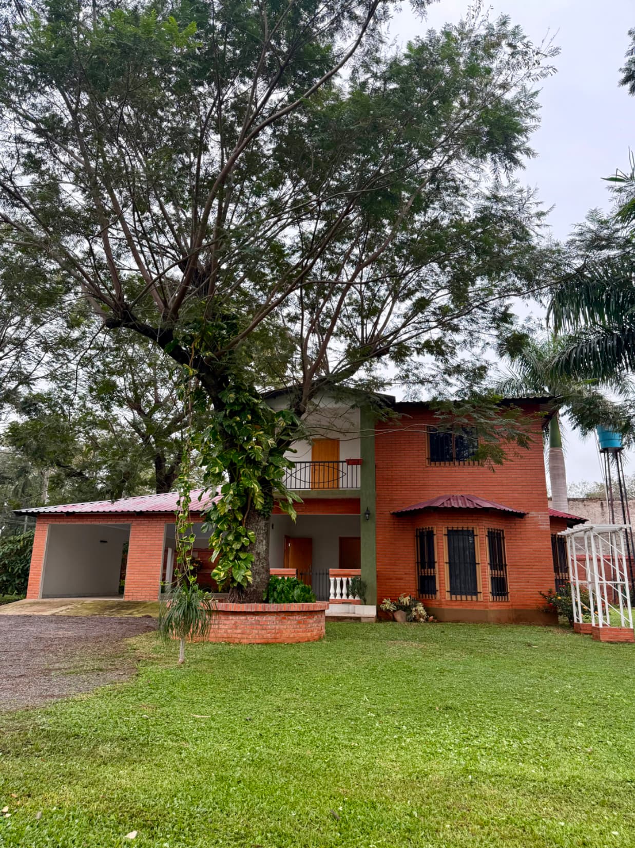 Hermosa Propiedad Con Piscina, foto 1