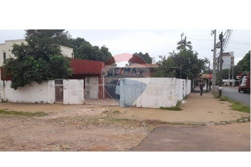 De terreno en Fernando de la Mora con propiedad a demoler, foto 5