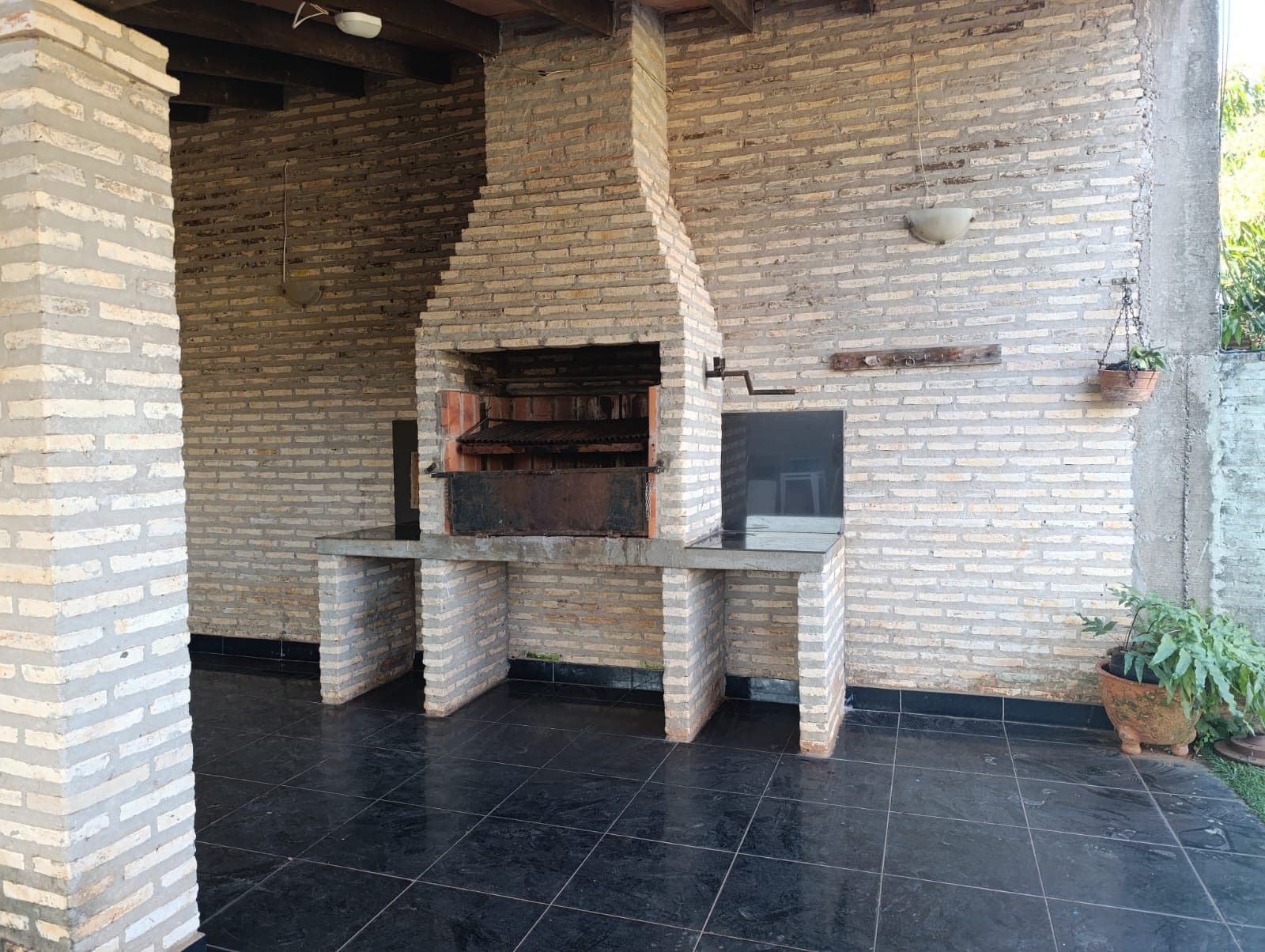 Casa con piscina en areguá, foto 2