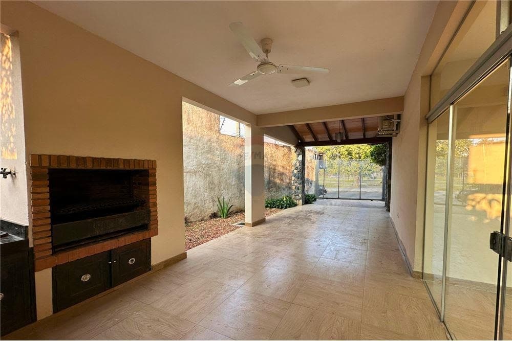 Casa en mbocayaty a pasos de primer presidente, foto 5