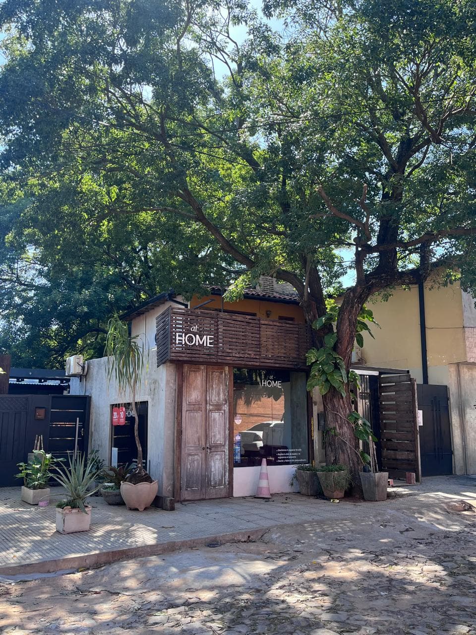 Alquiler de local comercial, asuncion los laureles