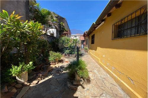 Amplia propiedad de 730 m2 en Ycuá Satí a mts de Santa Teresa, foto 3