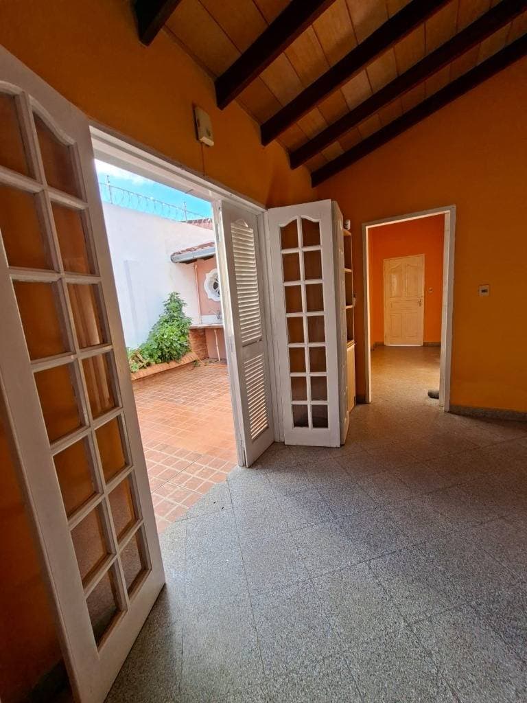 Casa en venta – Fernando de la Mora, Zona Sur, foto 2