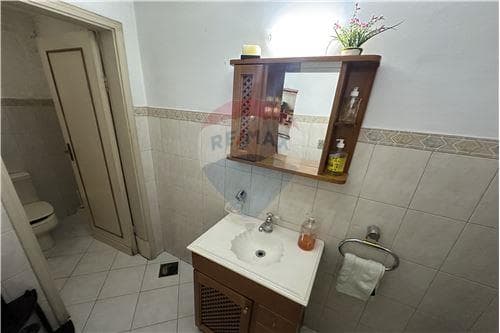 En alquiler local comercial en asuncion barrio Recoleta, foto 5