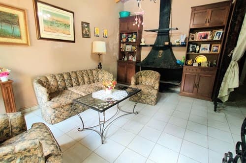 Casa-Alquiler-Sucre casi Concejal Vargas, Herrera, Asunción
