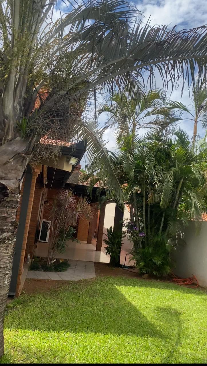 Casa con piscina en San Lorenzo, foto 3