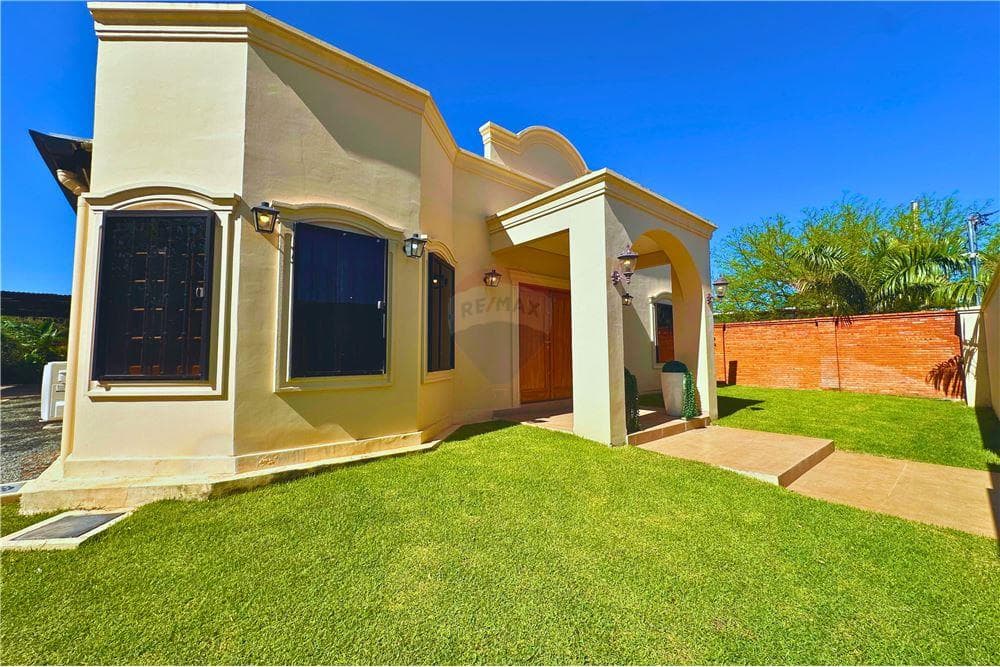Hermosa casa en puerta del lago San Bernardino