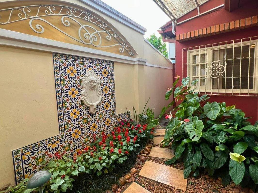 Hermosa casa en venta en el Barrio Mburucuyá - Asunción, foto 3
