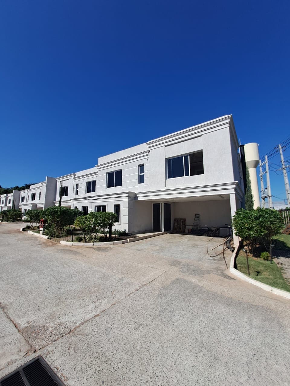Viví con estilo en LEGANZZA – Residencial del Yacht Disponible para Alquiler