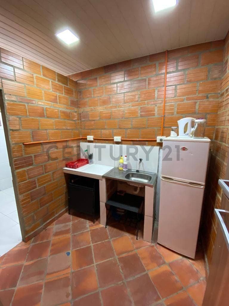 Alquiló depósito en capiata zona pechugón — foto 3