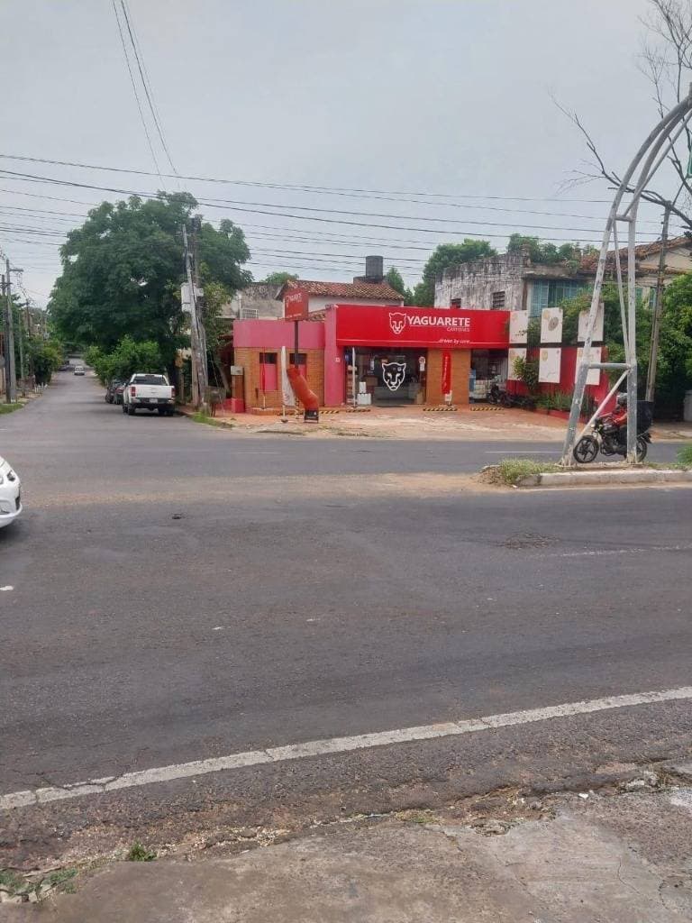Local comercial sobre gral santos, foto 1