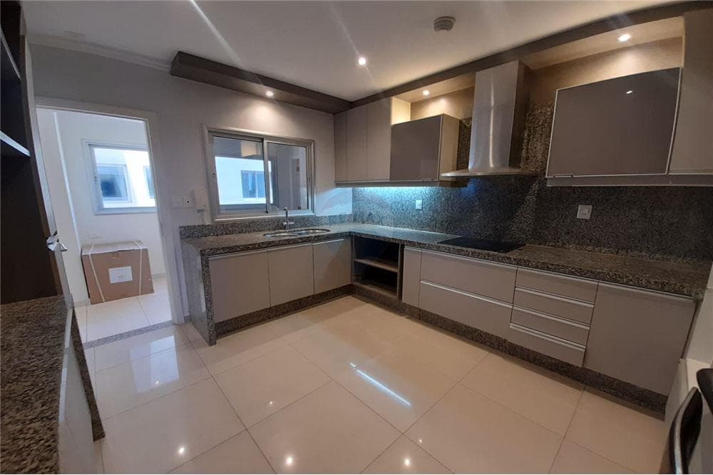 Hermoso departamento sobre la avenida molas lopez, foto 2