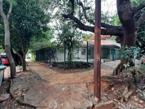Vendo casa en ykua sati