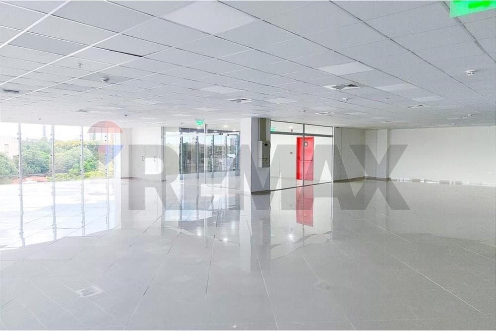 Oficina a estrenar de 204 m2 en Villa Morra, foto 1