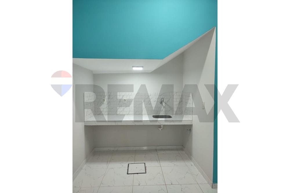 Local Comercial - Alquiler - Villa Elisa, Central, Paraguay, foto 4